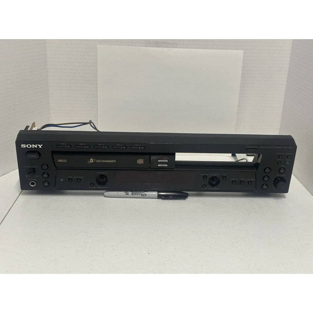 Sony RCD-W500C CD Changer and Recorder Front Display NO KNOBS